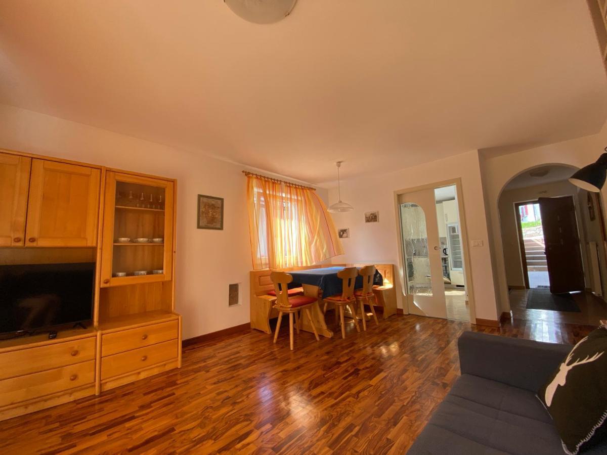 Amalia Apartment Santa Cristina Val Gardena Екстер'єр фото